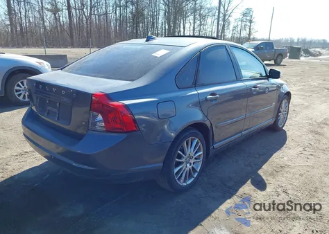 2009 Volvo S40 2.4I z USA, uszkodzony, nr VIN YV1MS38299246352